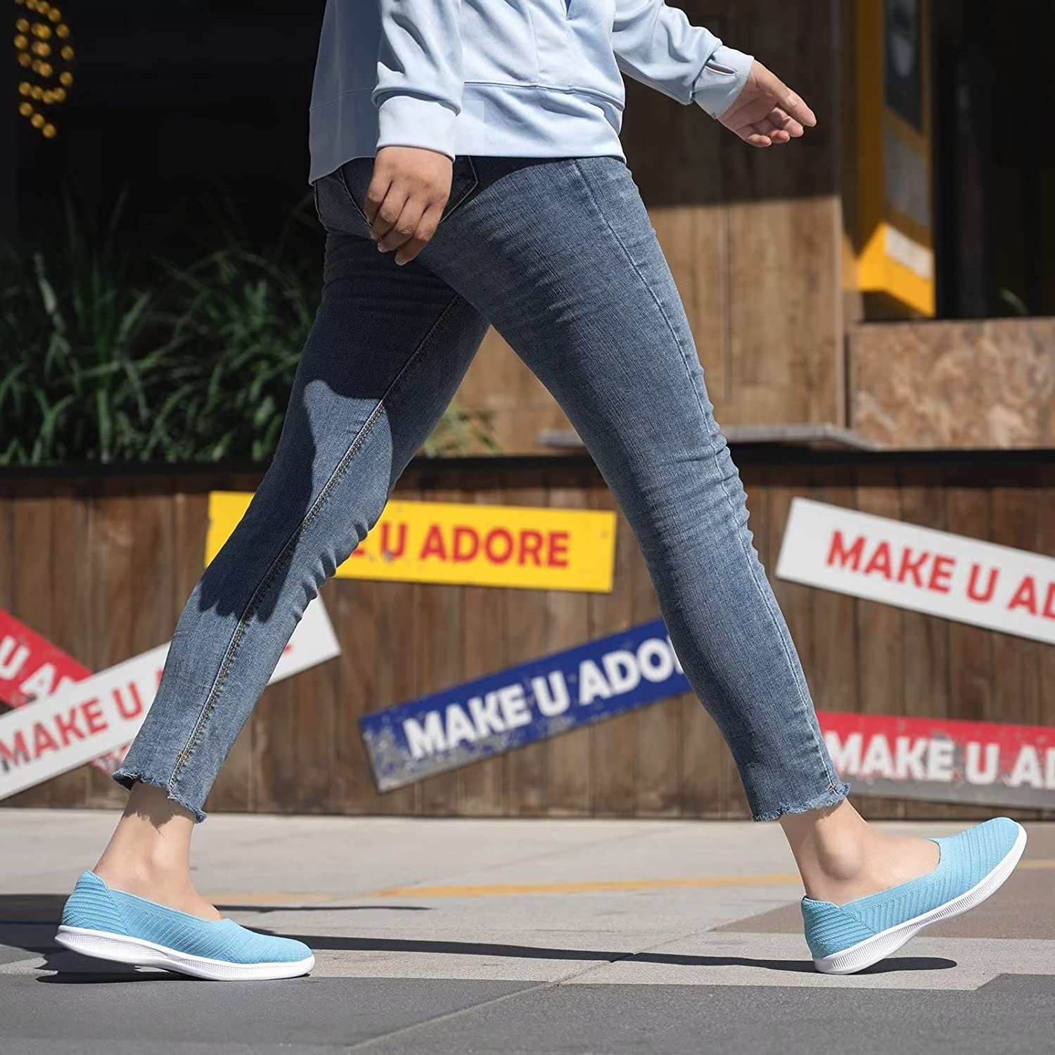 Womens Slip On Walking Shoes Breathable Mesh Casual Flats Shoes Low-Top Lightweight Loafers