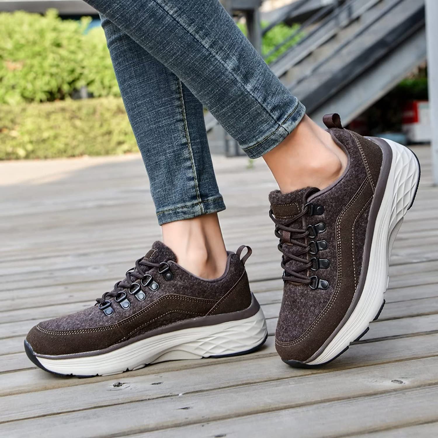 Womens Winter Walking Shoes Comfortable Non-Slip Sneaker Ladies Lace-up Warm Tennis Shoes
