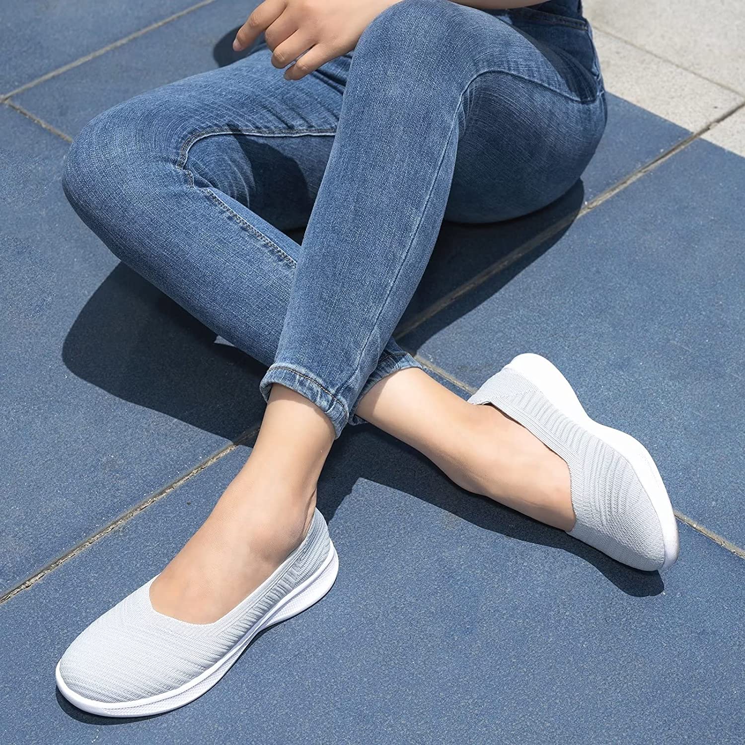 Womens Slip On Walking Shoes Breathable Mesh Casual Flats Shoes Low-Top Lightweight Loafers